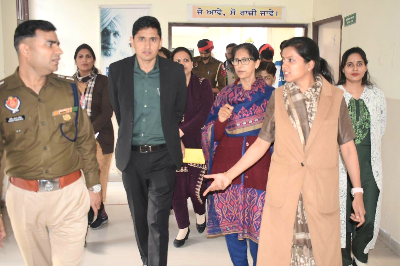 Deputy Commissioner Ashika Jain visited the De-Addiction and Rehabilitation Center as soon as she assumed charge